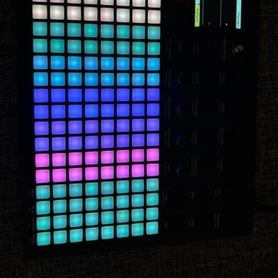 Polyend Play Sample-Based MIDI Groovebox 2022 - Present - Black image 1