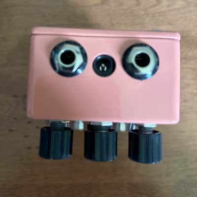 Walrus Audio Kangra Filter Fuzz 2019 - Pink image 4