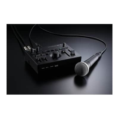 Roland VT-4 Voice Transformer and Effects Processor with XLR and MIDI Cables image 9
