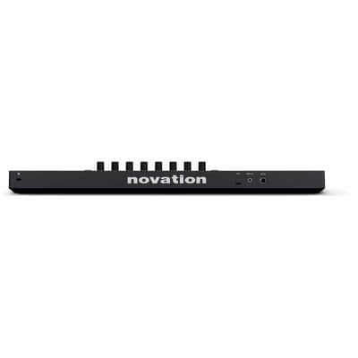 NOVATION LAUNCHKEY-MN37-MK4 Mk4 - Clavier maitre 37 mini-touches, 16 pads, 8 encodeurs, écran OLED image 9