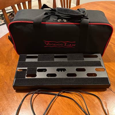 Voodoo Lab DBSX8 Dingbat Small Pedalboard with Pedal Power X8 2020 - Present - Black image 2