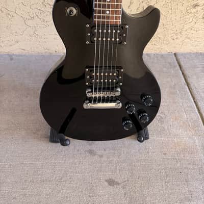Epiphone Les Paul Studio Black Electric Guitar w/ Gig Bag – Player Grade, Tested image 3