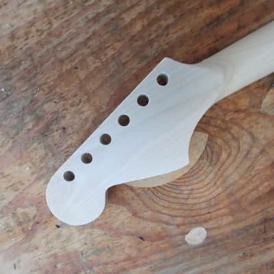 Jumbo ST HEAD 21 steel frets guitar neck replacement maple, skunktail diy image 7
