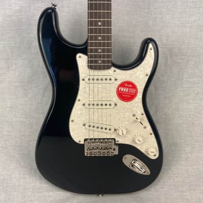 Squier Classic Vibe '70s Stratocaster with Laurel Fretboard, Black image 2
