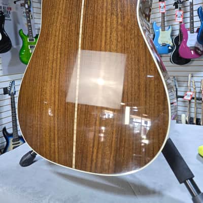Martin D-28 Acoustic Guitar - Sunburst w/OHSC + FREE $299 Plek & Setup #026 image 9