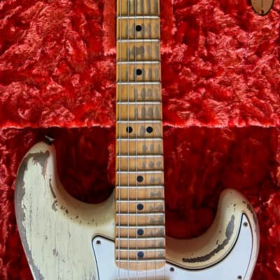 Fender CS Masterbuilt Greg Fessler MVP '69 Super Heavy Relic Stratocaster 2022 - Super Heavy Relic Vintage White image 5