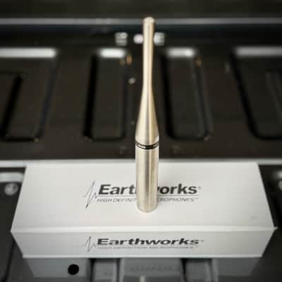 Earthworks M30 Omnidirectional Measurement Microphone 2010s - Silver image 1