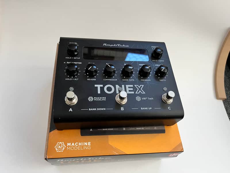 IK Multimedia ToneX Pedal 2023 - Present - w/ controller Bild 1