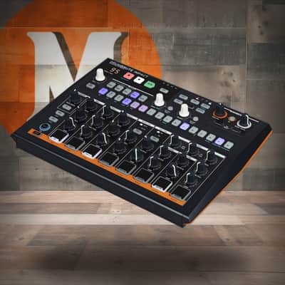 Arturia Drumbrute Impact Analog Drum Machine (561101)