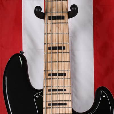 Squier Affinity Active Jazz Bass V - Black image 4