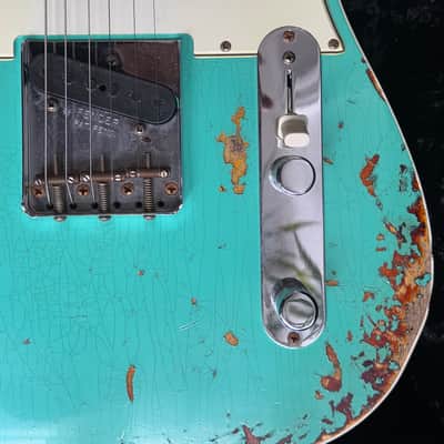 Fender Custom Shop '60 Reissue Heavy Relic Aged Seafoam Green Over 3-colour Sunburst image 7