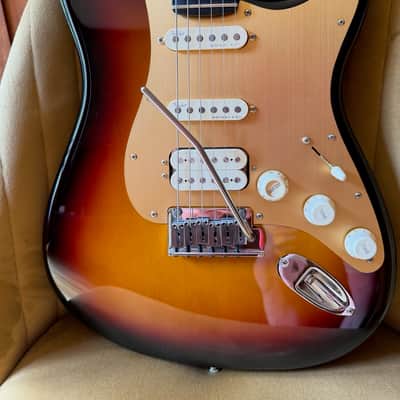 Fender American Ultra II Stratocaster HSS Ultraburst 2024 - Ultraburst image 1