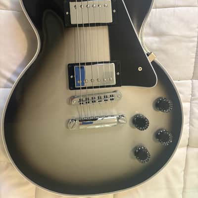 Gibson Les Paul Custom 2019 - Present - Silverburst image 2