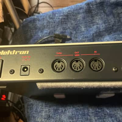 Elektron Machinedrum SPS-1UW+ MKII 2010s - Silver image 8