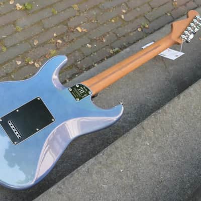 Fender 70th Anniversary Ultra Stratocaster® HSS - Amethyst image 9