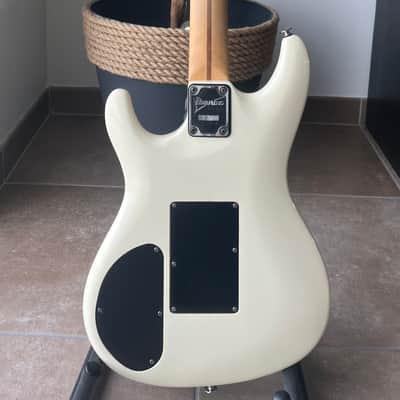 Ibanez JS1-WH Joe Satriani Signature HH 1990 - 1991 - White image 11