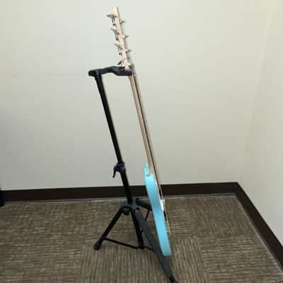 Squier Sonic Bronco Bass Daphne Blue Bild 6