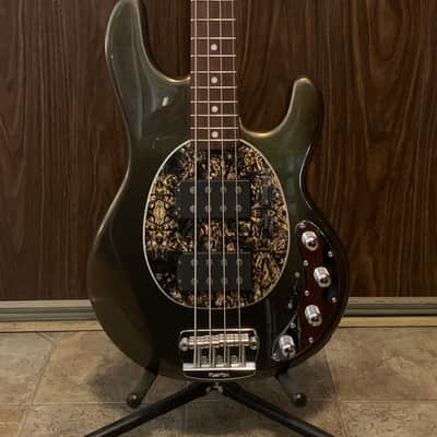 Ernie Ball Music Man Stingray HH Olive/gold image 9