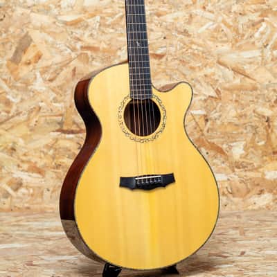 Laurie Williams Tui European Spruce × Madagascar Rosewood 2007 image 3