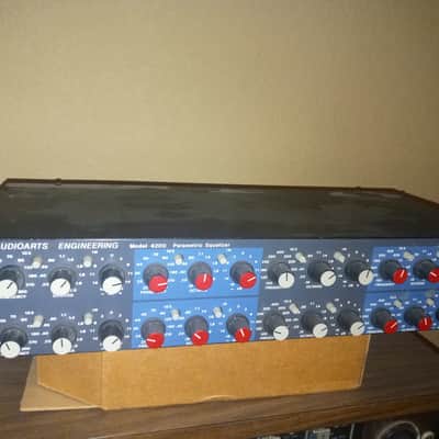 Jim Williams upgrade Audioarts engineering equalizer  4200 - Black and blue face image 1