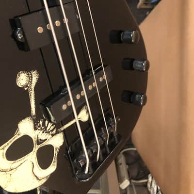 Fender Squier MB-4 Skull Bass 2007 - Gloss Black image 7