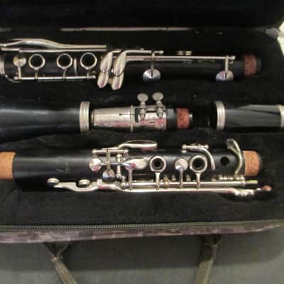 Leblanc Vito France Bb clarinet - wooden upper and lower joints, plastic barrel and bell-new pads image 2