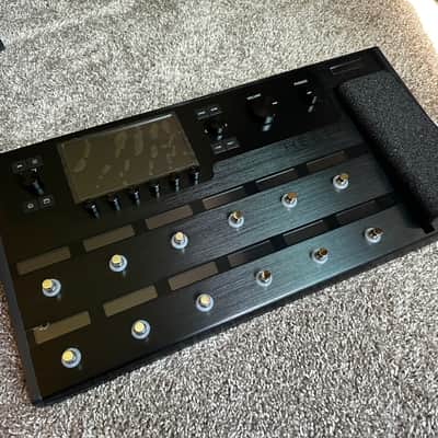 Line 6 Helix Floor 2015 - Black - Near New Condition - CIB image 2