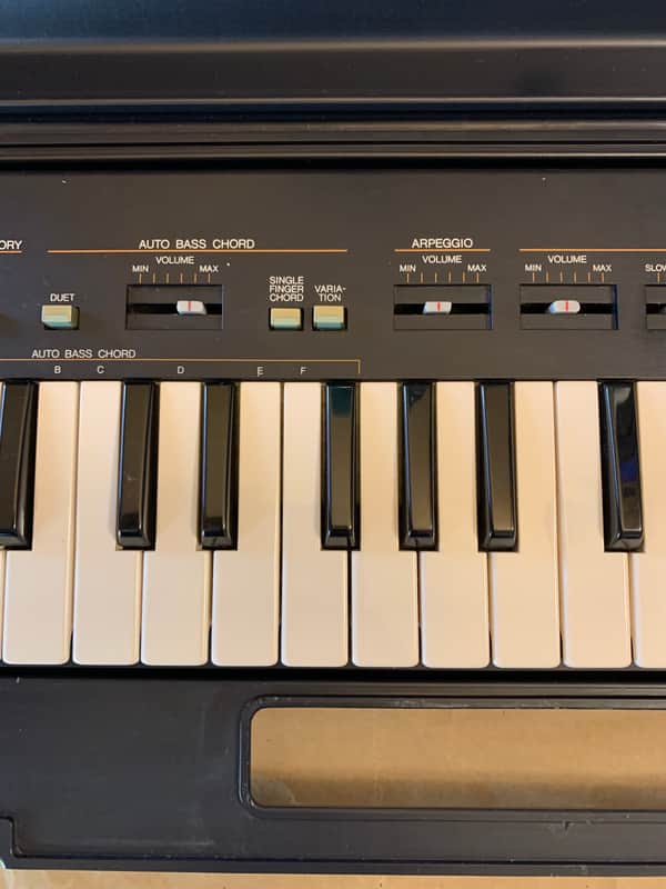 YAMAHA　ヤマハ　キーボード　Porta   Sound   PS-400 YAMAHA PORTASOUND PS-400 ELECTRONIC KEYBOARD (COMES WITH HARD