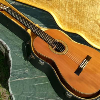 Yamaha G200 classical guitar 1970s made in Japan excellent