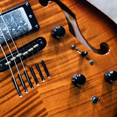 Godin Flat Five 'X' Lightburst High-Gloss Semi-Hollow Electric Guitar w/Case image 8