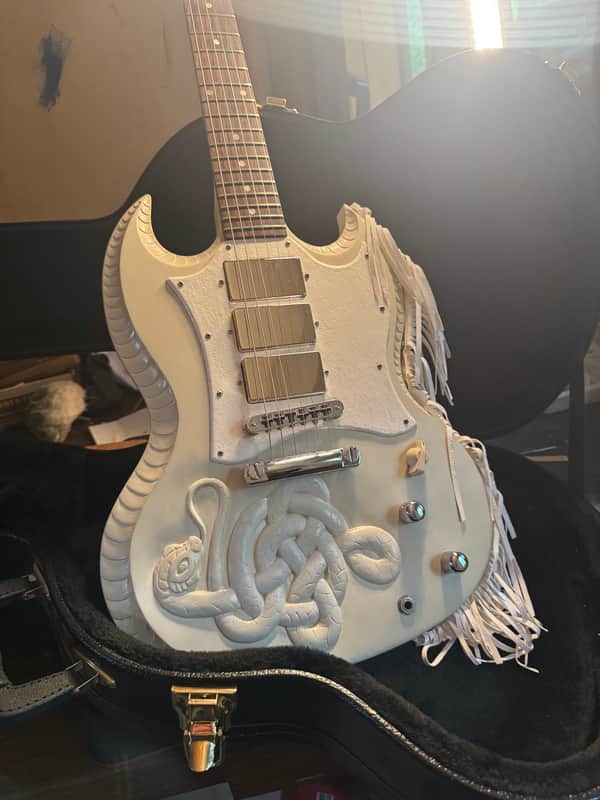 Gibson SG-3 Aged white snake knot image 1