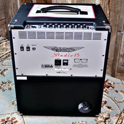 Ashdown Studio-15 300-Watt 1x15" Bass Combo image 3