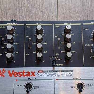 Vestax PMC-05 Pro II DJ Scratch Mixer 1990s Gold/Black image 4