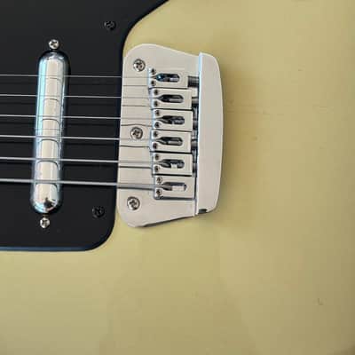 Squier Vintage Modified Baritone Jazzmaster with Rosewood Fretboard 2015 - 2017 - Antigua image 13