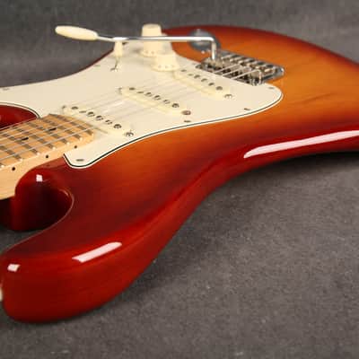 Fender American Pro Stratocaster - Sienna Sunburst - 2nd Hand image 15