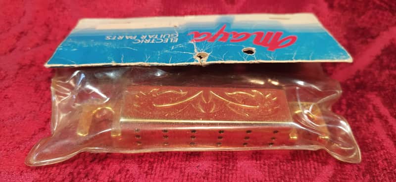 Immagine Ultra Rare Maya Japan "Quick-Change" Tailpiece T-1 - NOS – Floral Engraved – 70s/80s Vintage - 1