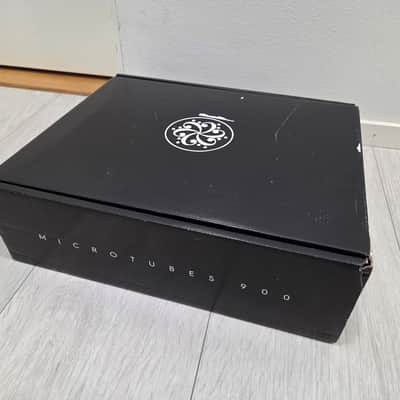 Darkglass Electronics Microtubes 900 - 900-Watt Bass Amp Head image 3