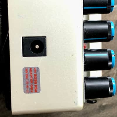 Boss DD-5 Digital Delay (Pink or Dark Gray Label) 1995 - 2003 - White image 3