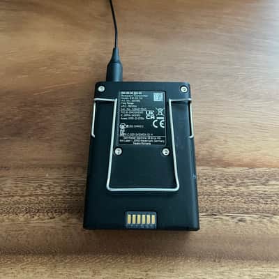 Sennheiser EW-DX SK Wireless Bodypack Transmitter w/ Cable - Q1-9 Band image 3