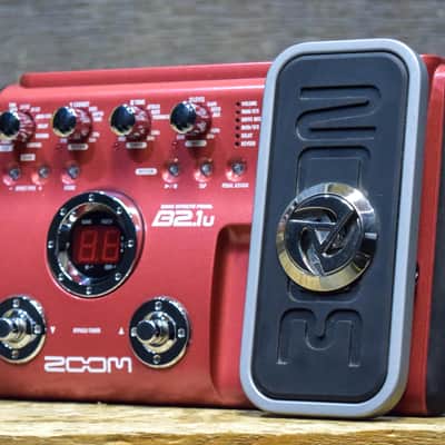 Zoom B2.1u Bass Effects Pedal w/Assignable Expression Pedal Bass Multi-Effects image 2