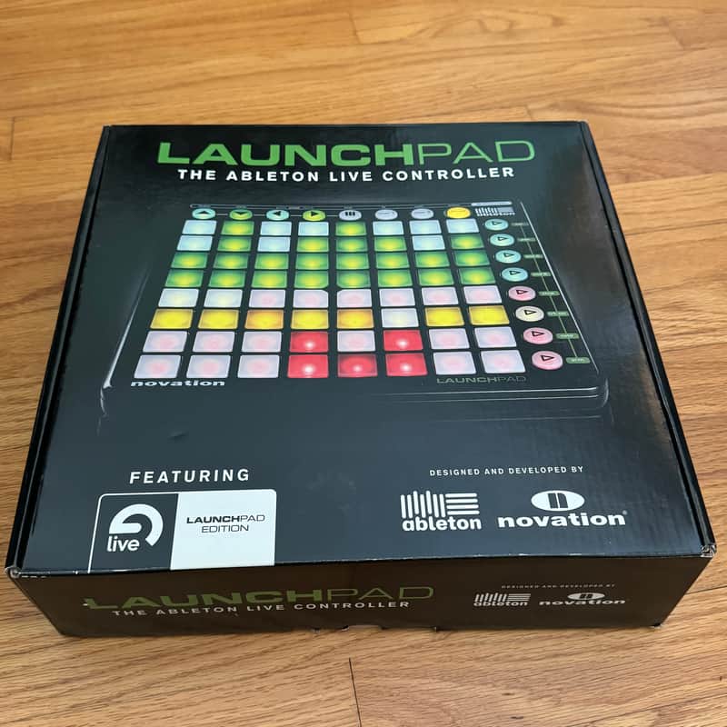 Novation Launchpad MKI Pad Controller 2009 - 2014 - Black image 1