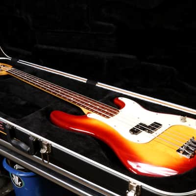 Road Runner Molded Electric Hard Shell Bass Case Fitted for Fender Precision & Jazz image 4