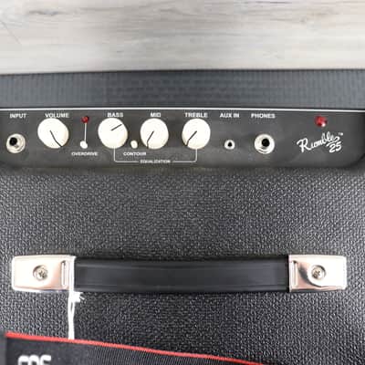 Fender Rumble 25 V3 25-Watt 1x8" Bass Combo Black image 4