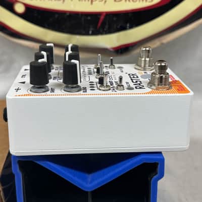 Red Panda RPL104 V2 Raster 2 Delay Pedal with Box image 6