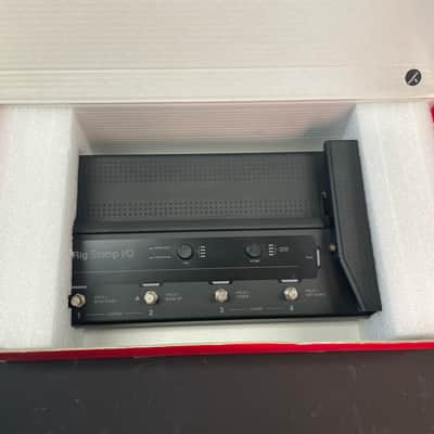 IK Multimedia iRig Stomp I/O Pedalboard Audio Interface w/ Original Box & Carry Bag image 15