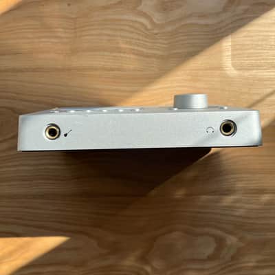 Universal Audio Apollo Solo Thunderbolt 3 Audio Interface 2020 - Present - Silver image 6