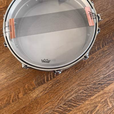 Ludwig LM404C Acrolite 5x14" 8-Lug Aluminum Snare Drum 2021 - 2023 - Matte Aluminum image 4