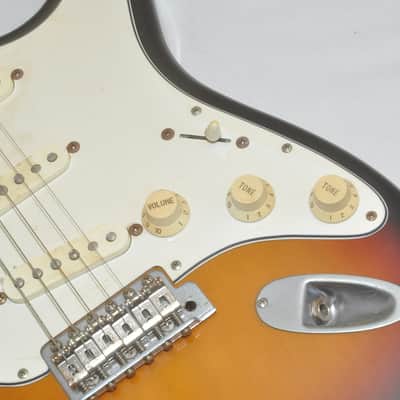 Fender Japan Stratocaster ST62 N Serial Electric Guitar Ref. No 7402 image 4