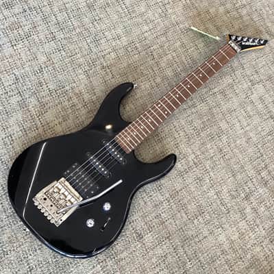 Washburn G-2V 80s With Case image 2