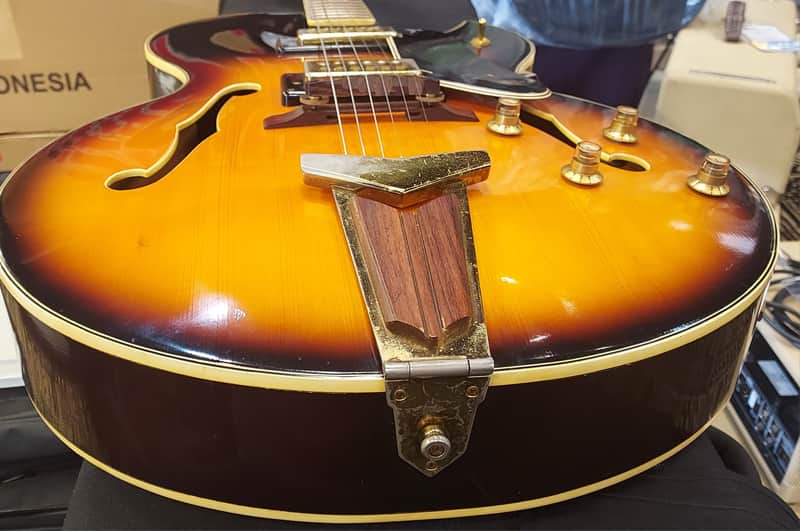 Ventura V1300 1970's - Sunburst | Reverb
